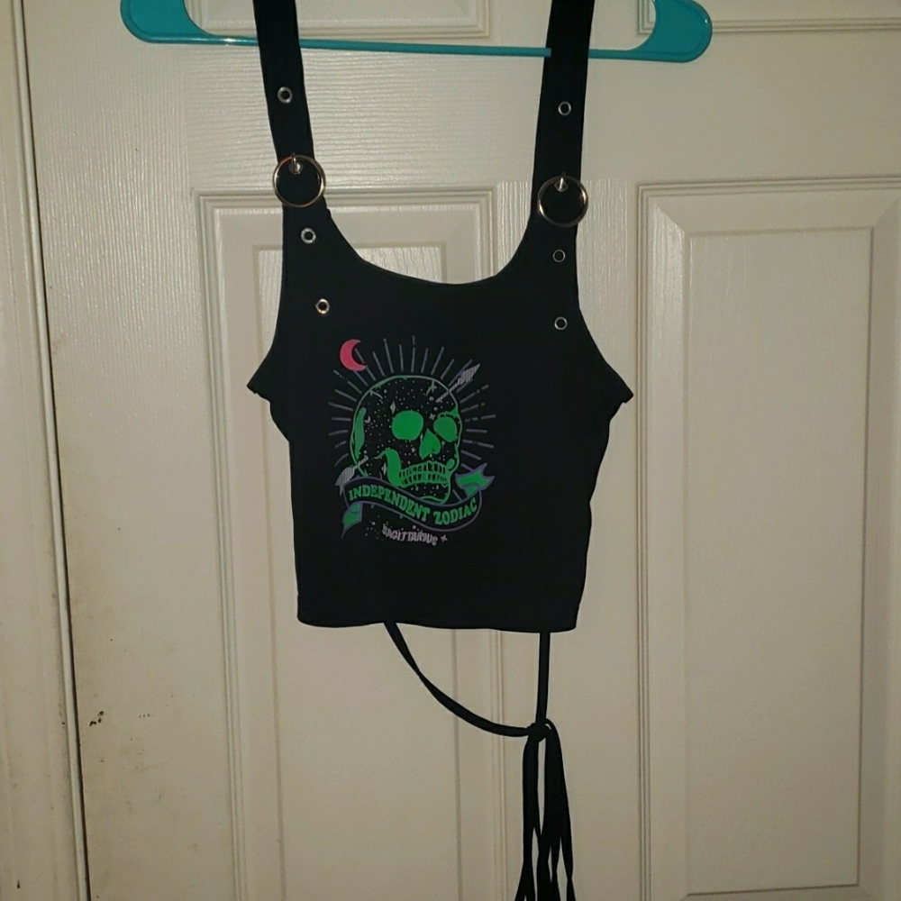 Romwe Sagittarius Skull Graphic Crop Tank Top